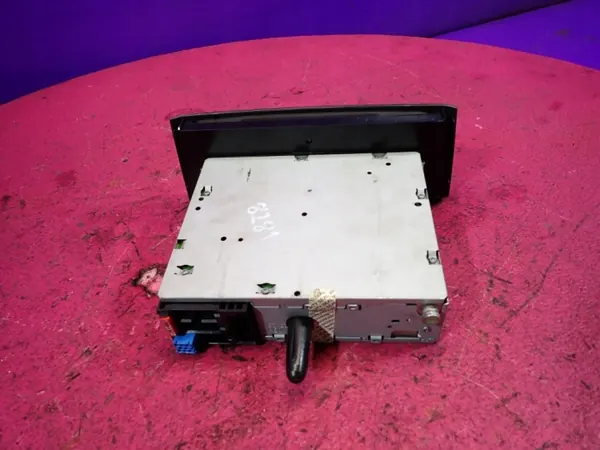 Radio CD Blaupunkt OEM 7354295790 para Fiat Grande Punto image 3