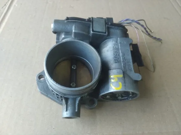 Corps de papillon moteur OEM 9647925480 pour Citroen C4 image 2