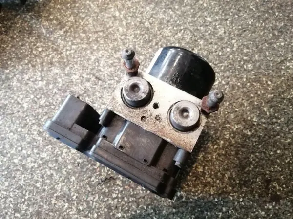 Pompe ABS OEM 96626091 pour Opel Antara 2.2L Diesel image 4