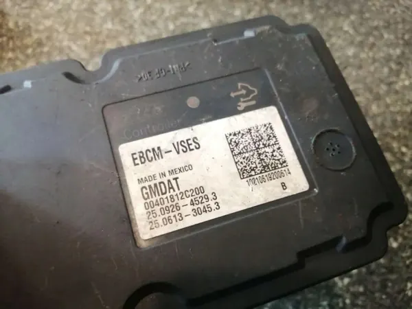Pompe ABS OEM 96626091 pour Opel Antara 2.2L Diesel image 5