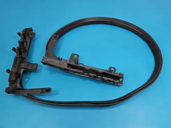Motorhukspackning OEM IMPRK1561550 för Mercedes W213 Sedan image 3