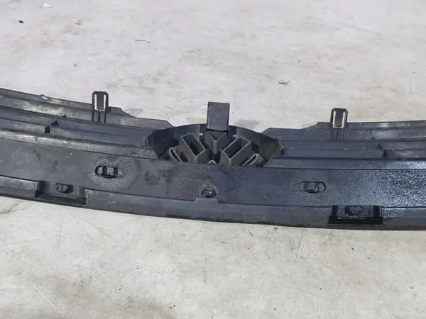 Volkswagen Lupo Grill L041 6X0853653A image 5