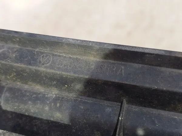 Volkswagen Lupo Grill L041 6X0853653A image 7