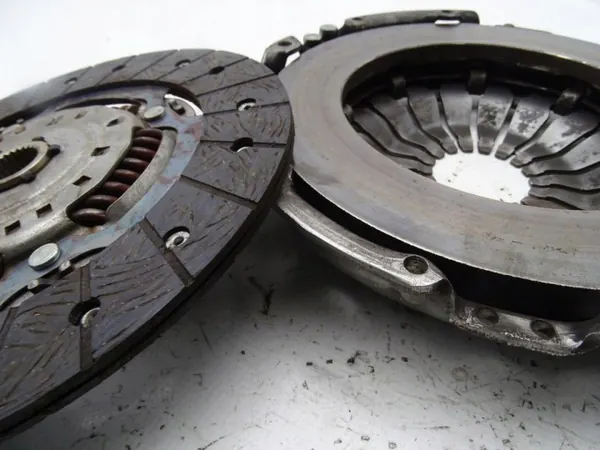 OEM 302101221R Butée d'embrayage Nissan Micra image 4