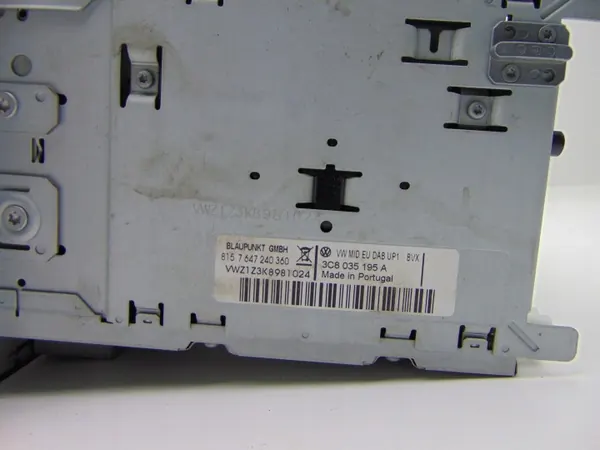 VW OEM 3C8035195A Radio Navigatie CD-speler image 6