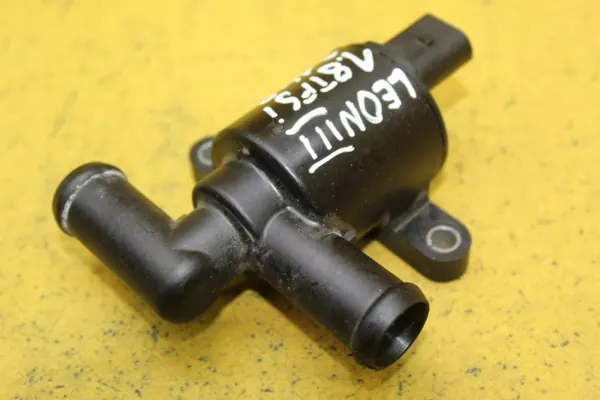 Électrovanne OEM 4H0121671D pour Audi A6 C7 image 2
