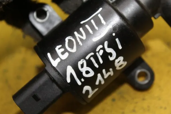 Électrovanne OEM 4H0121671D pour Audi A6 C7 image 9