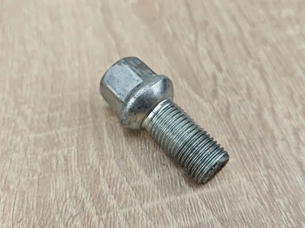 OEM SZPN56 Radschrauben für Audi A6 C7 17" image 4