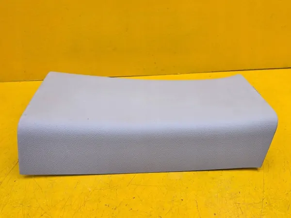 Cache pilier C Mercedes OEM A4476906825 Vito Viano image 3
