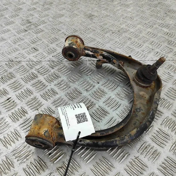 Braccio di controllo inferiore anteriore destro Toyota Hilux 2016 image 4