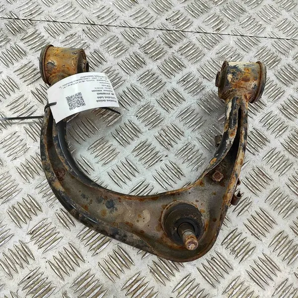 Braccio di controllo inferiore anteriore destro Toyota Hilux 2016 image 6