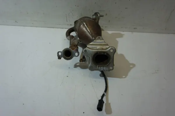 Toyota Yaris Cross katalysator OEM begagnad image 3