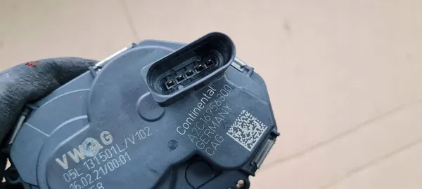 AUDI Q5 FY LIFT 2.0TDI EGR-JÄÄTTE 05L131501L image 3