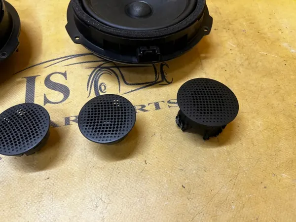 Kit de Altavoces OEM LJ6T-18T806-CC para Ford Kuga MK3 image 4