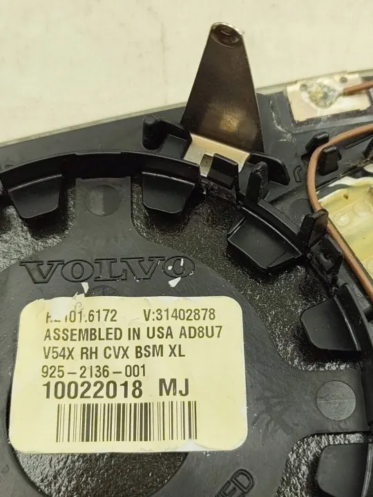 Insert de rétroviseur Volvo OE 31402878 - État utilisé image 3