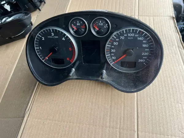 Cuadro de Instrumentos Audi A3 8P OEM 8P0920930F image 2