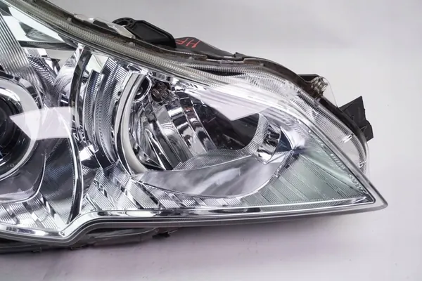 Oikea Etuvalaisin Subaru Legacy V image 4