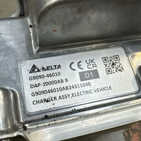 Toyota G909046010 Inversor/Conversor bZ4X 2022 image 10