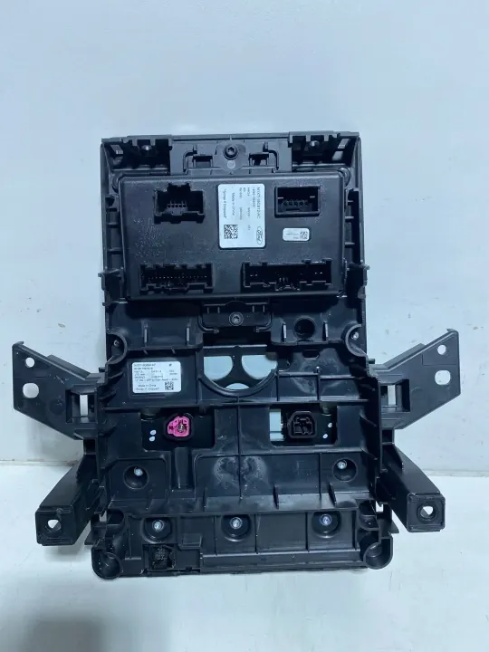 Volkswagen Amarok II näyttöruutu OEM N1XT18D699KP image 3