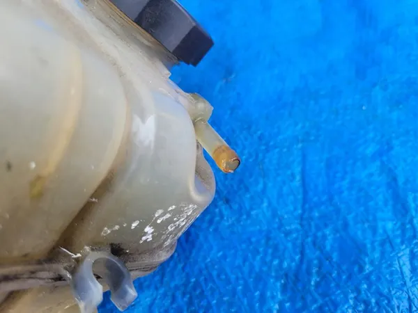 Kühlmittelbehälter OPEL Meriva B 13265592 image 4