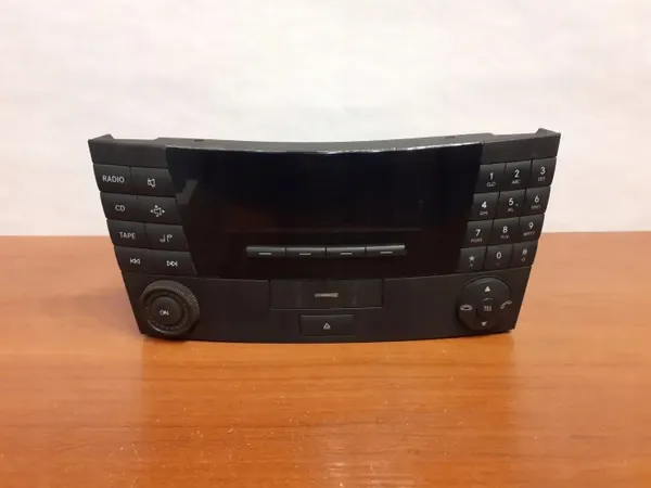 CD-byttare OEM A2118200779 för Mercedes-Benz E W211 image 2