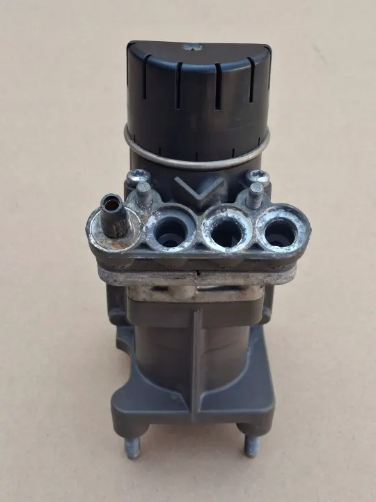 Huvudbromsventil OEM K063715 för Renault Gama D image 6