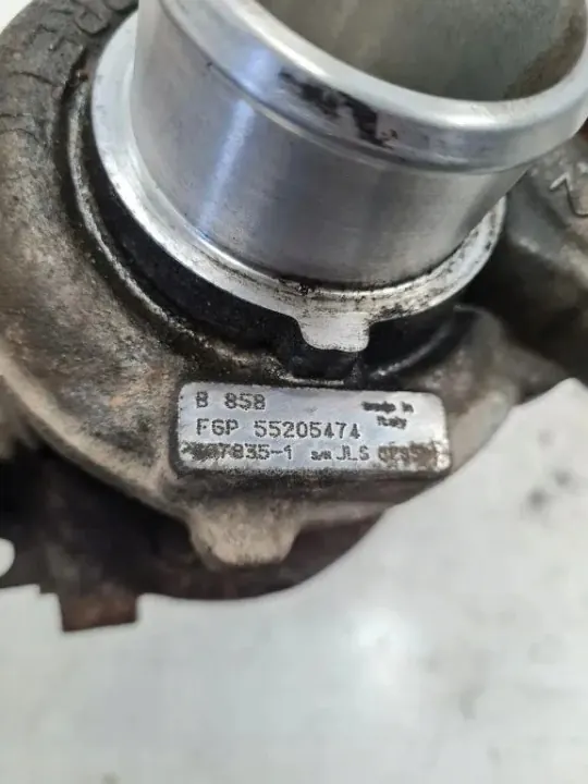 Turboahdin OEM 55205474 Opel Zafira B 1.9L Dieselille image 3