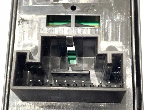 Interruptor elevalunas Skoda Kamiq 5G0959857D OEM image 5