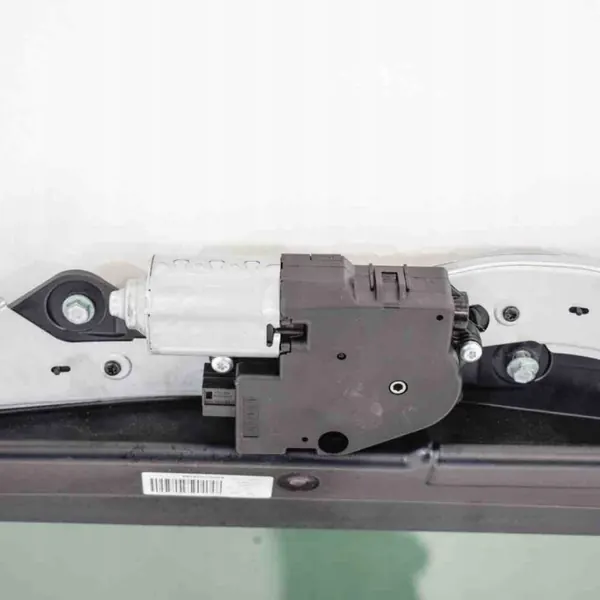 BMW Kattoikkuna OEM 704615943R001090 Käytetty image 6