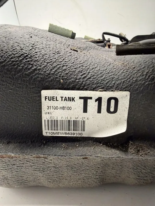 Réservoir à carburant Kia OE 31100-H8100 essence image 4