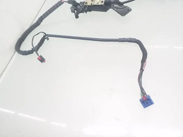 OEM 4605910 Arrêt de porte arrière Chrysler Voyager image 5