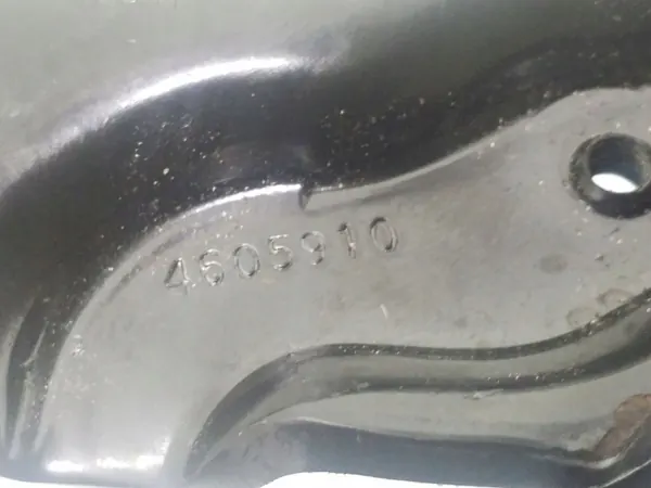 OEM 4605910 Arrêt de porte arrière Chrysler Voyager image 7