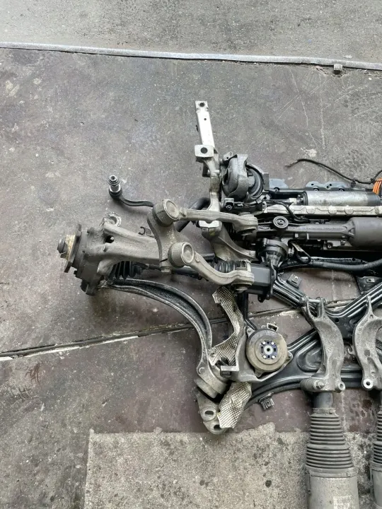 Audi SQ7 4.0 4M Framhjulsupphängning OEM image 3