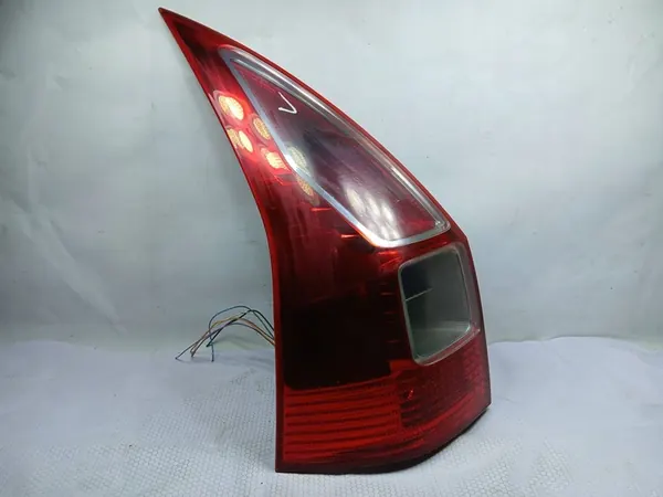 Inserto de lámpara trasera izquierda Renault Megane II Kombi image 2