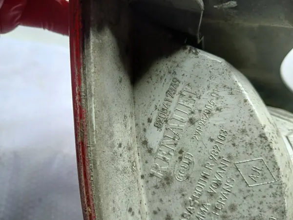 Inserto de lámpara trasera izquierda Renault Megane II Kombi image 5