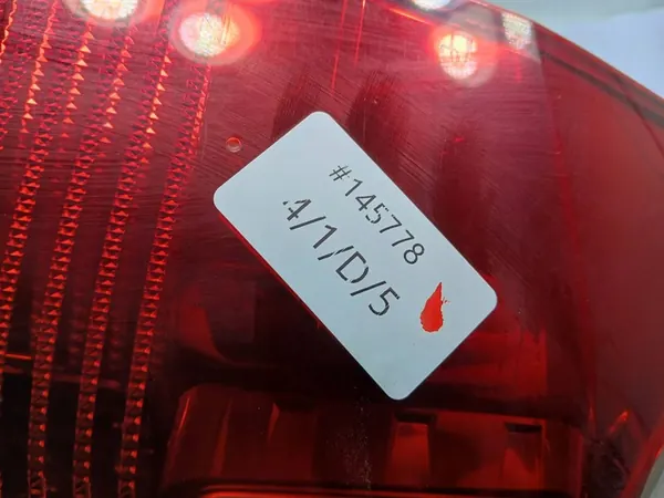 Inserto de lámpara trasera izquierda Renault Megane II Kombi image 8