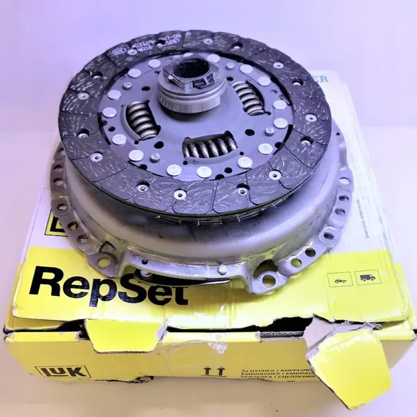 Kit de embreagem LuK 620 3268 00 image 3