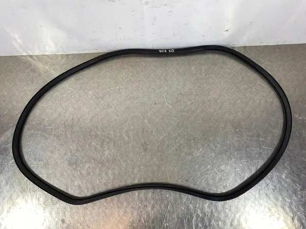 2020 Volvo XC90 Vedação da porta traseira FOB51826 image 1