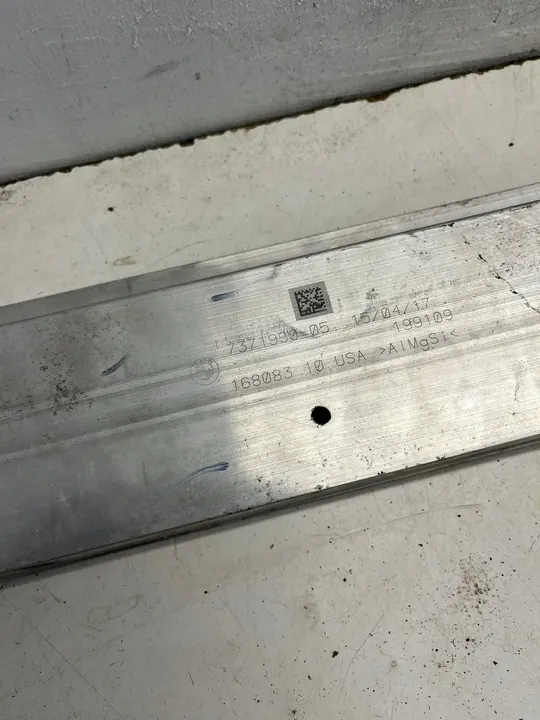 Etupuskuri vahvistus BMW X3 F25 image 3