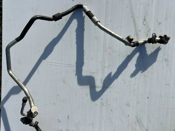 AUDI Q7 4L Ilmastointijohdot image 6