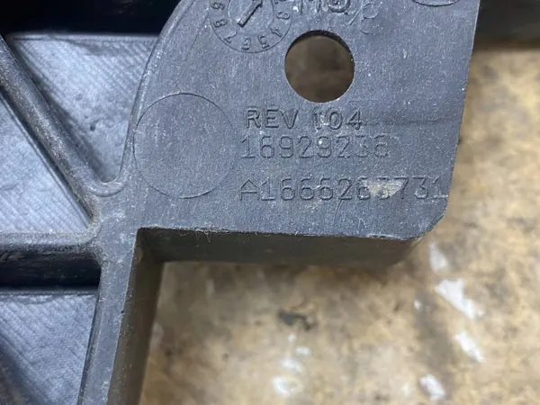 Rechter bumperbeugel OEM A1666263731 Mercedes image 3