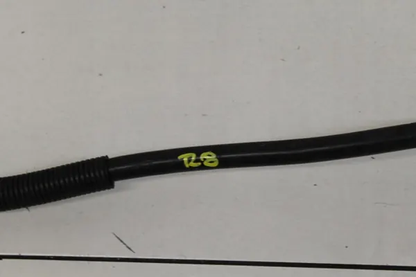 Câble positif Audi R8 4.2 FSI OEM 420971225A image 4