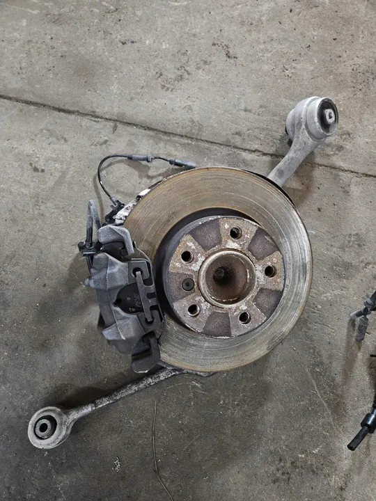 BMW F30 F31 N47 Mozzo Anteriore Sinistro image 5