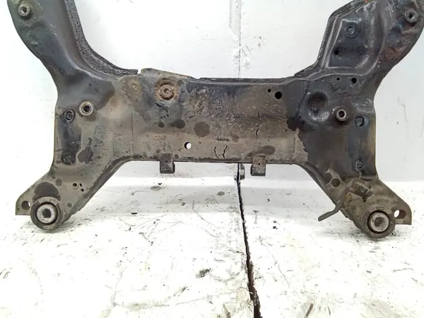 Volvo V70 2015 Cadre avant OEM G9N5000 image 4