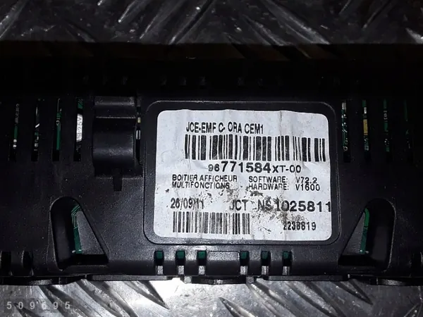 Pantalla de visualización Citroen C3 OEM 96771584xt00 image 4