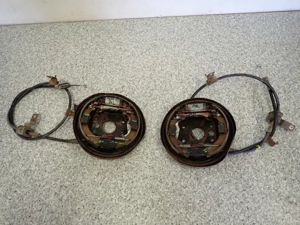 Suzuki OE Gebrauchter Spreizer mit Backen und Kabel image 2