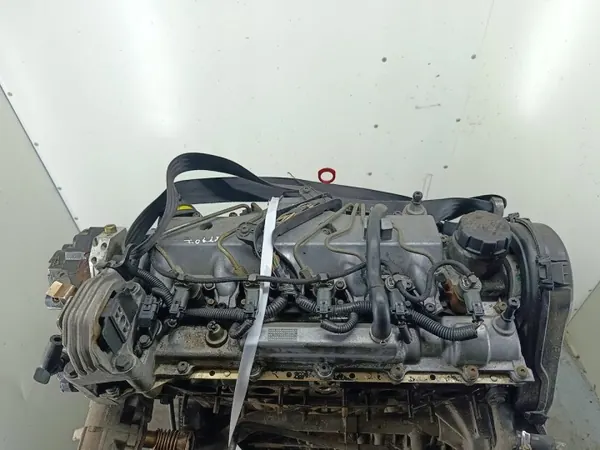 Motor Volvo D5244T 2.4 D5 usado para XC90 image 4