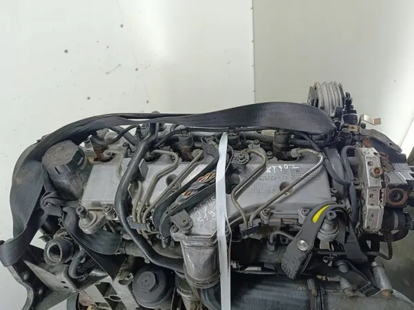 Motor Volvo D5244T 2.4 D5 usado para XC90 image 6
