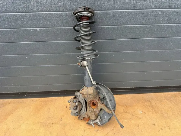 AUDI Q3 8U Giunto di Sospensione Anteriore Destro 5N0413031AT image 2