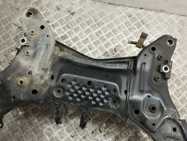 Mazda CX-5 2016 Voorste Hulpframe OEM AMD103502 image 8